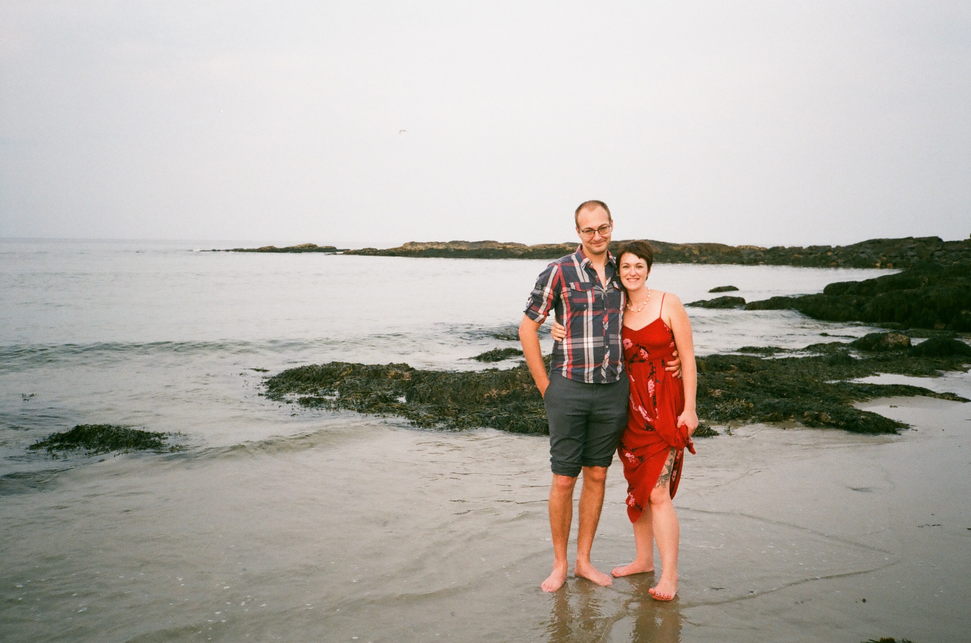 Andrew & Amanda at the beach in Maine